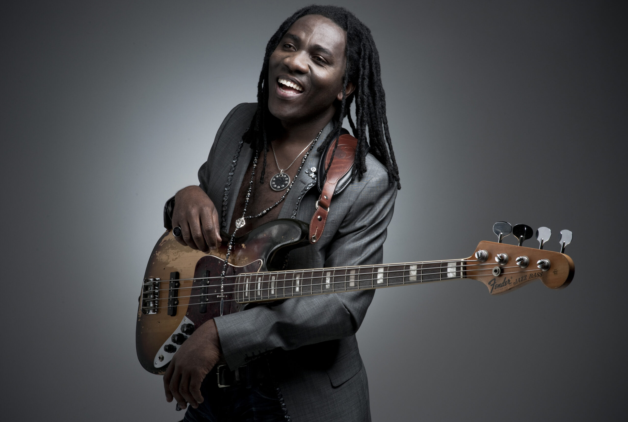 Santa Clara Con Montuno – Richard Bona